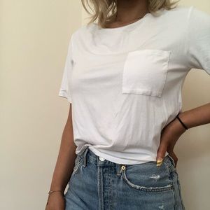 Aritzia Wilfred Free Pocket T-shirt